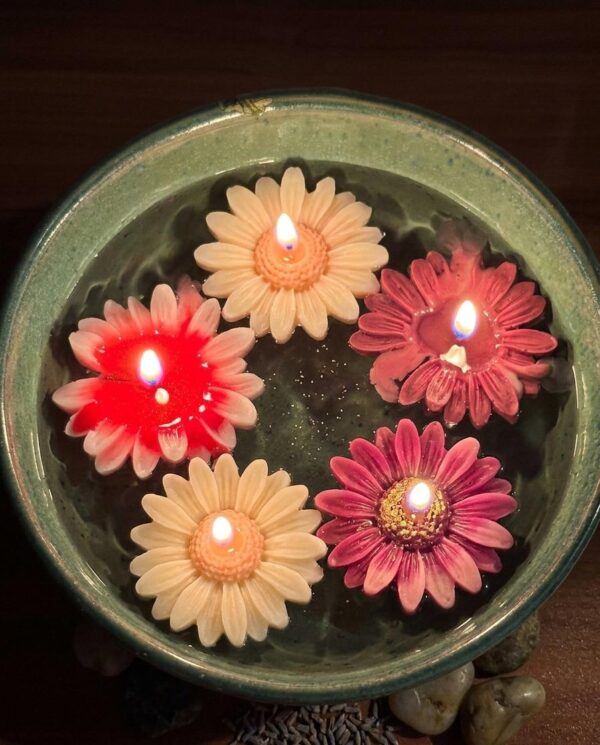WhatsApp Image 2026-05-16 at 1.28.06 PM Daisy Floating Candles
